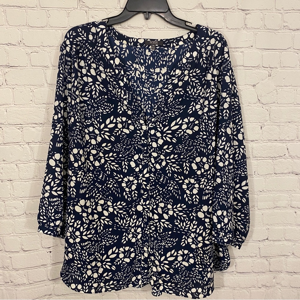 NYDJ Womens Shirt 2X Blue White Print Hidden Button Up V Neck 3/4 Sleeve